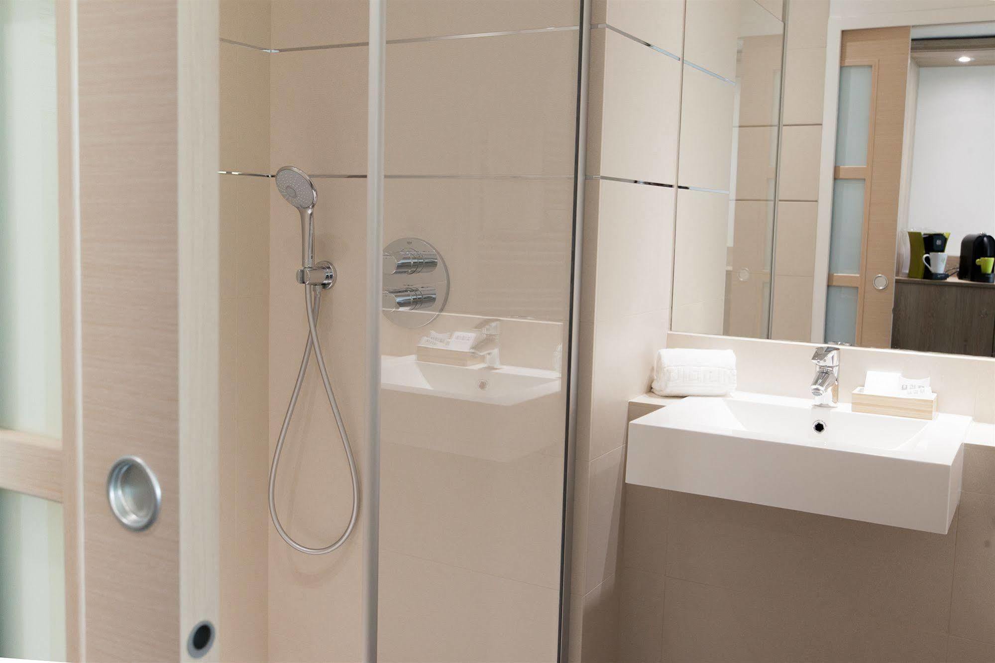 Quality Hotel Bordeaux Pessac Gradignan Exterior photo